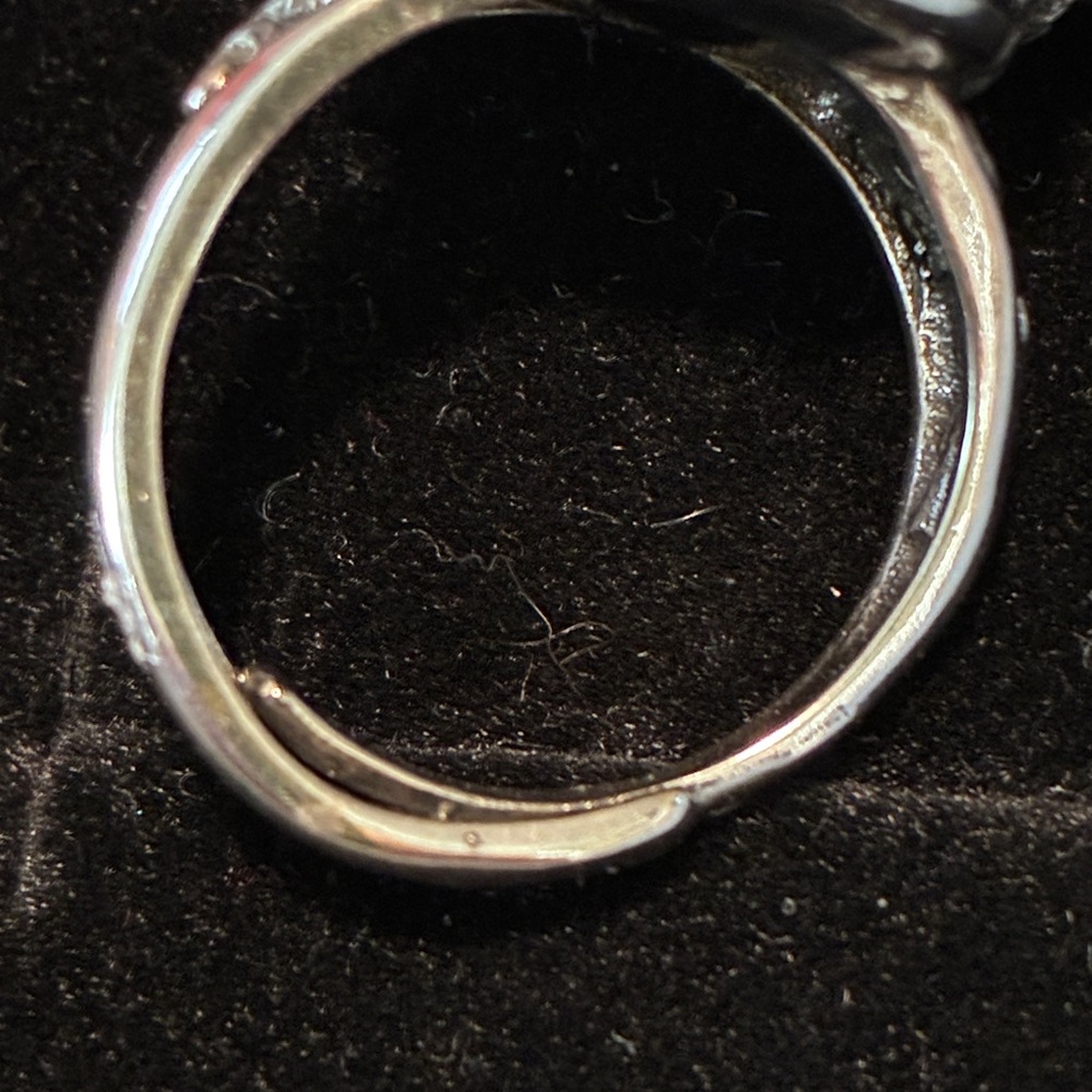 Silver-Obsidian Locket/Poison Adjustable Ring - Picture 3 of 5